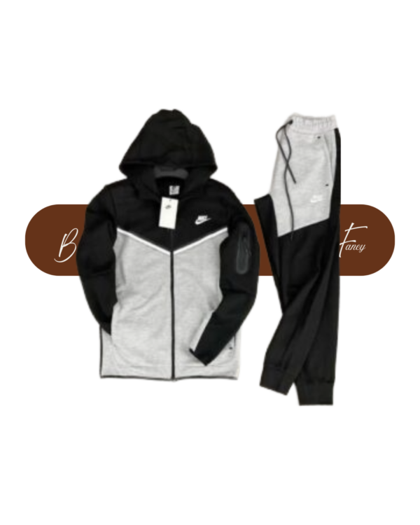 Track & Hoodie